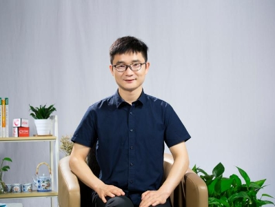  如果你是“浪”子 痛风可能悄悄地“缠上你”